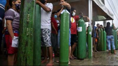 World Vision versorgt brasilianisches Amazonas-Gebiet mit Sauerstoff-Flaschen