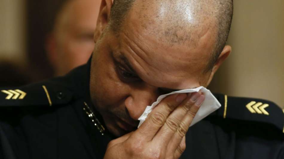 "Mittelalterliche Schlacht": Polizist schildert Erst&uuml;rmung des US-Kapitols