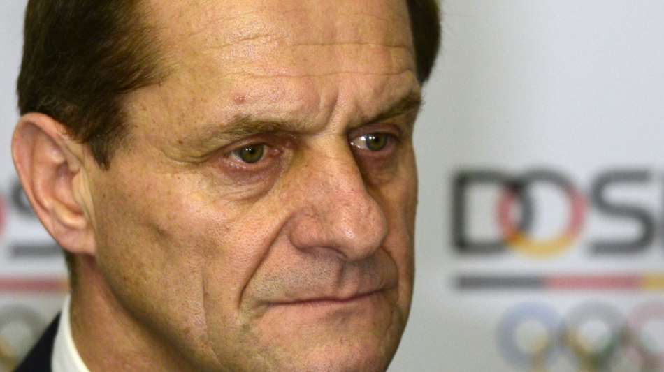 Offener Brief: Mitarbeiter*innen fordern angeblich H&ouml;rmann-Absetzung - DOSB will "Hintergr&uuml;nde pr&uuml;fen"