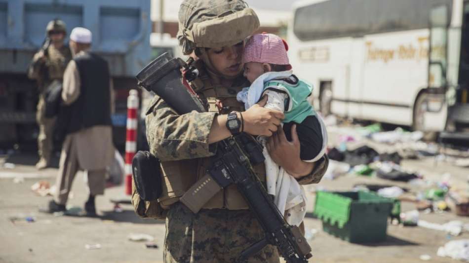 Bei Evakuierungen aus Afghanistan etwa 300 Kinder ohne Familien ausgeflogen