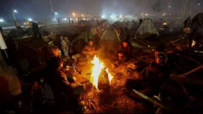 Migranten in Belarus verlassen Lager an Grenze zu Polen