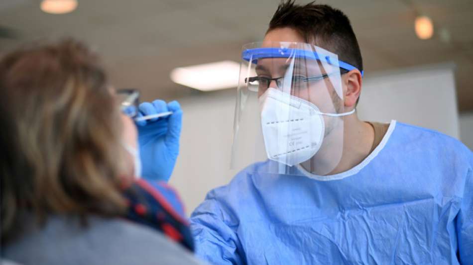 Mehr als 29.500 Neuinfektionen mit dem Coronavirus in Deutschland