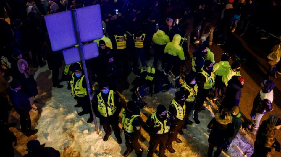 Massenproteste in Lettland gegen Corona-Ma&szlig;nahmen