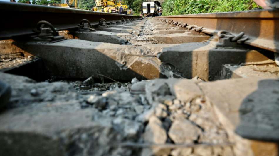 Mutma&szlig;licher Verursacher von Zugungl&uuml;ck in Taiwan entschuldigt sich unter Tr&auml;nen