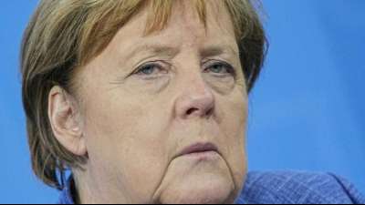 Merkel fordert mehr Anstrengung bei Umsetzung "elektronischer Identit&auml;t"