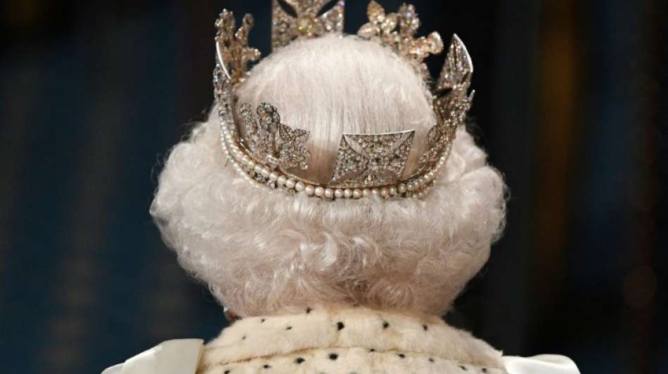 Scholz gratuliert Queen Elizabeth zum Thronjubil&auml;um