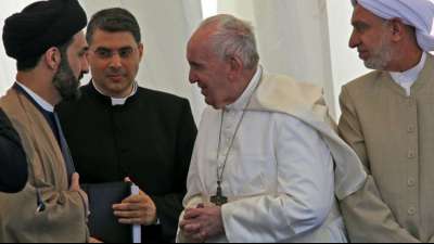 Papst betet im Irak f&uuml;r "Frieden" im ganzen Nahen Osten