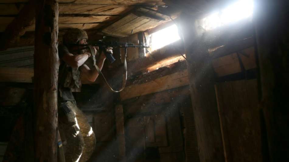 Bundesregierung "sehr besorgt" &uuml;ber Einsatz von schweren Waffen in Ostukraine