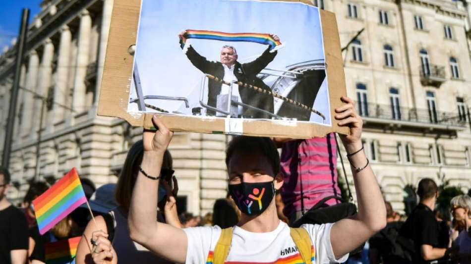 Orban l&auml;sst Referendum &uuml;ber umstrittenes LGBTQ-Gesetz abhalten 