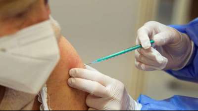 SPD-Kritik an Spahns (CDU) Impfstrategie rei&szlig;t nicht mehr ab