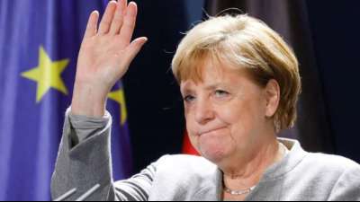 Laschet: Merkel verzichtet auf Ehrenvorsitz der CDU