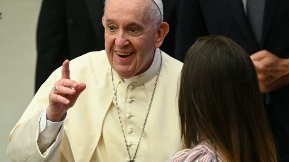 Papst weist Spekulationen &uuml;ber R&uuml;cktritt zur&uuml;ck