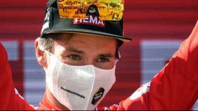 Dritter Vuelta-Sieg: Roglic gewinnt auch das abschlie&szlig;ende Zeitfahren