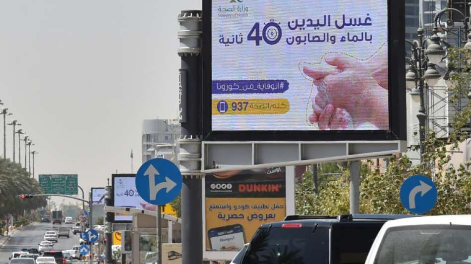 Saudi-Arabien kündigt Verdreifachung der Mehrwertsteuer und Kürzungen für Bürger an