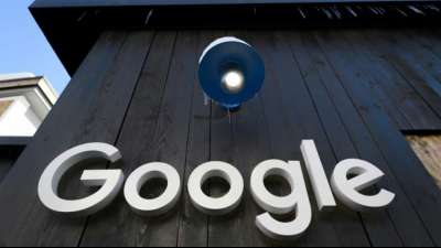 Google geht wegen "beleidigender" Nutzer-Kommentare gegen rechte Websites vor