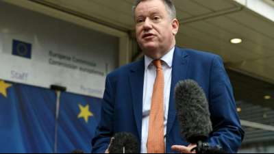 Britischer Brexit-Minister David Frost tritt aus Protest gegen Johnson zur&uuml;ck