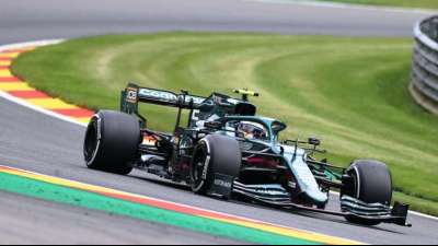 Vettels Motor brennt - und bremst das Feld, Hamilton vor Verstappen