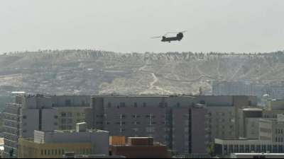 USA bringen Botschaftspersonal in Kabul zum Flughafen