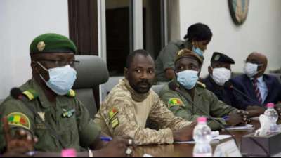 Westafrikanische Staatschefs beraten &uuml;ber Reaktion auf erneuten Putsch in Mali