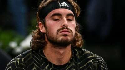 Paris: Zverev-Konkurrent Tsitsipas muss verletzt aufgeben