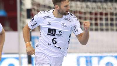 HBL: Kiel feiert Auftaktsieg vor 9000 Fans - Flensburg setzt Ausrufezeichen