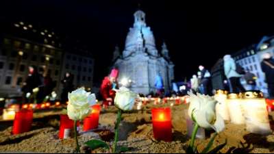 "Corona-Spaziergang": Feiger Angriff auf Journalisten in Dresden