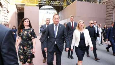Schwedisches Parlament entzieht Regierungschef L&ouml;fven das Vertrauen