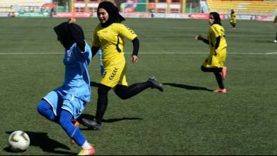 FIFPRO: Afghanische Fu&szlig;ballerinnen aus Kabul ausgeflogen