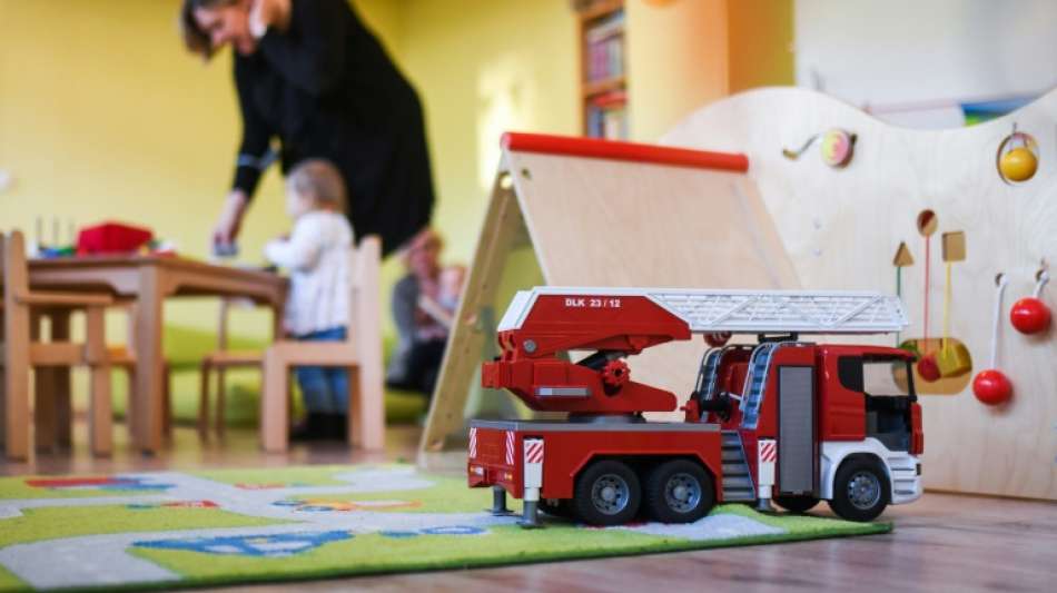 Familienministerin k&uuml;ndigt neue Leistung f&uuml;r Eltern direkt nach Kindesgeburt an