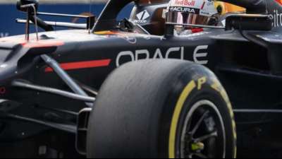 Verstappen im dritten Training vor Hamilton