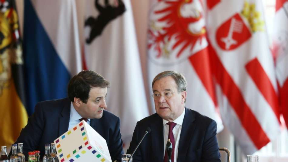 Ministerpr&auml;sidenten dringen auf weiter einheitliche Regeln f&uuml;r Pandemiebek&auml;mpfung