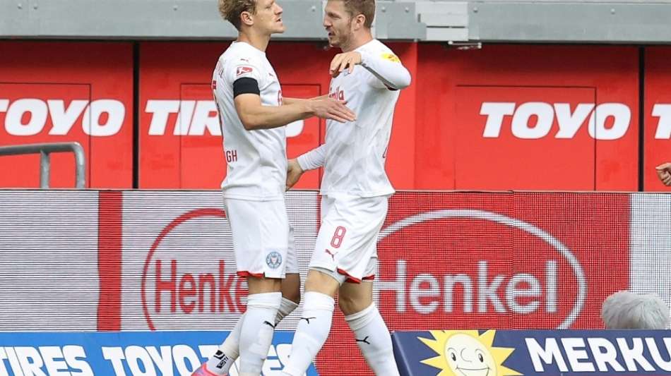 Weydandt erl&ouml;st Hannover - Kieler Remis bei Holtby-Deb&uuml;t