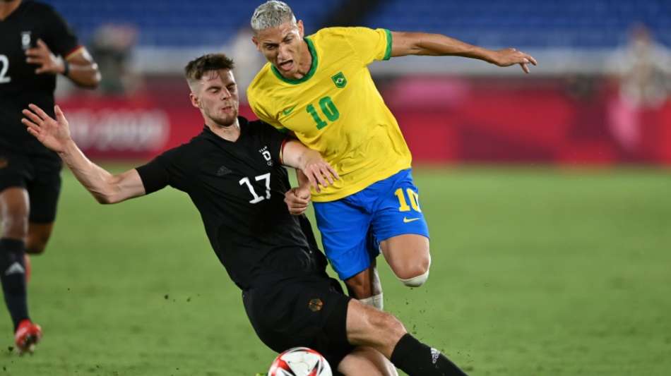 Fu&szlig;baller mit Fehlstart: Kuntz-Team gegen Brasilien ohne Chance