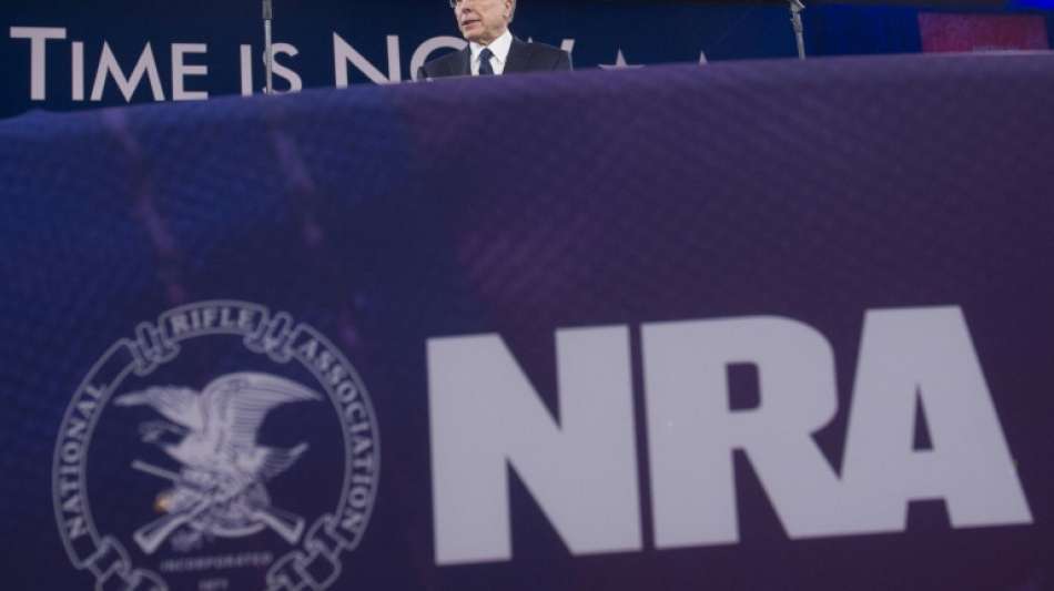 New Yorker Richter entscheidet gegen Aufl&ouml;sung von Waffenlobby NRA
