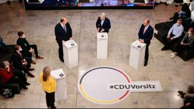 Bewerber f&uuml;r CDU-Vorsitz werben um Zustimmung der Basis