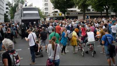 Bund Deutscher Kriminalbeamter kritisiert Mitnahme von Kindern zu Querdenker-Demos