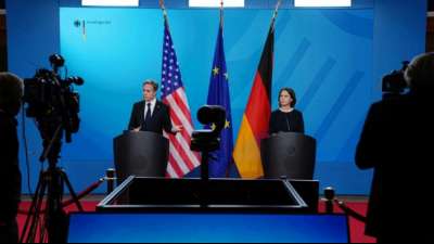 Baerbock warnt Russland im Ukraine-Konflikt vor "gravierenden Konsequenzen"