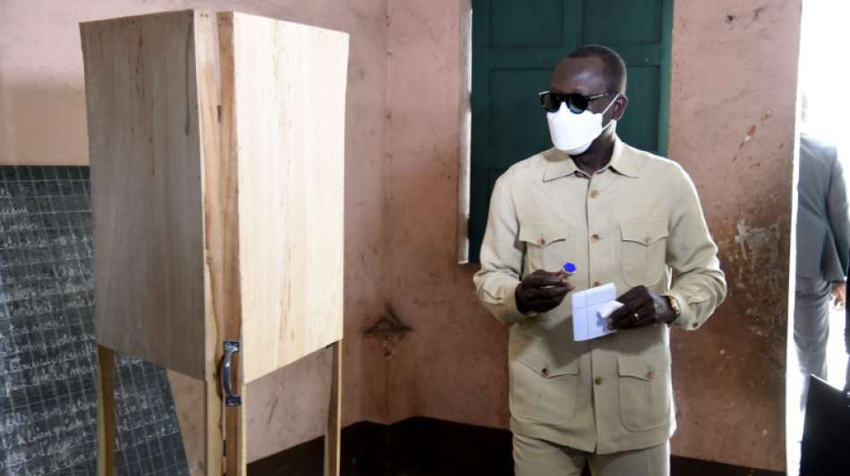 Amtsinhaber Talon gewinnt Pr&auml;sidentschaftswahl in Benin