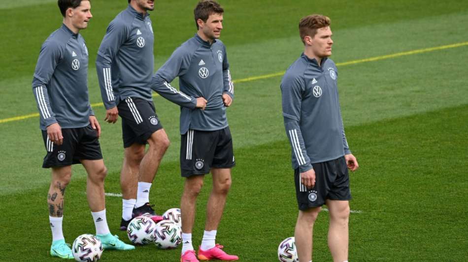 EM-Nationalspieler Hummels und Koch werben f&uuml;r Blutspenden