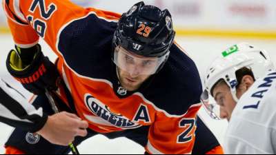 NHL: Draisaitl mit drei Vorlagen, McDavid mit drei Toren