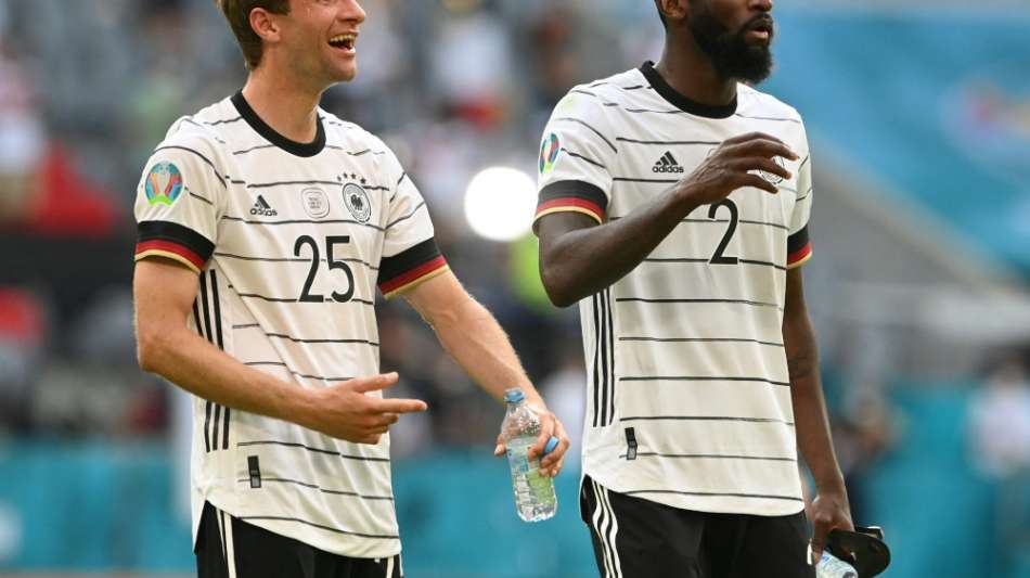 L&ouml;w bangt um G&uuml;ndogan, R&uuml;diger und Gosens