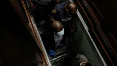 Terrorismus-Vorwurf gegen Parlaments-Brandstifter in S&uuml;dafrika