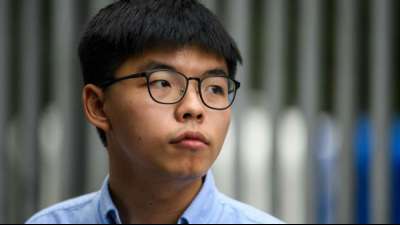 Hongkonger Aktivist Wong wurde zu zehn Monaten Haft verurteilt