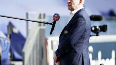Eintracht-Pr&auml;sident Fischer erh&auml;lt Buber-Rosenzweig-Medaille
