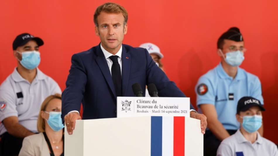 Macron k&uuml;ndigt parlamentarische Kontrolle der Sicherheitskr&auml;fte an