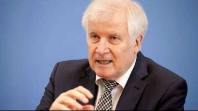 Bundeswehr: Seehofer erkl&auml;rt Afghanistan-Einsatz f&uuml;r gescheitert