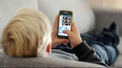 Drei Viertel aller Zehnjährigen besitzen ein eigenes Smartphone