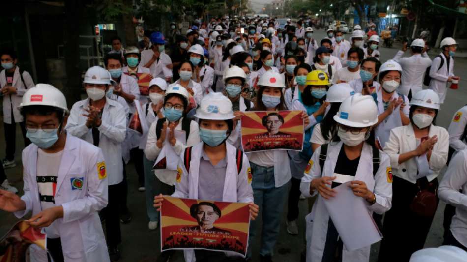 Proteste in Myanmar gehen trotz Gewalt der Milit&auml;rjunta unvermindert weiter