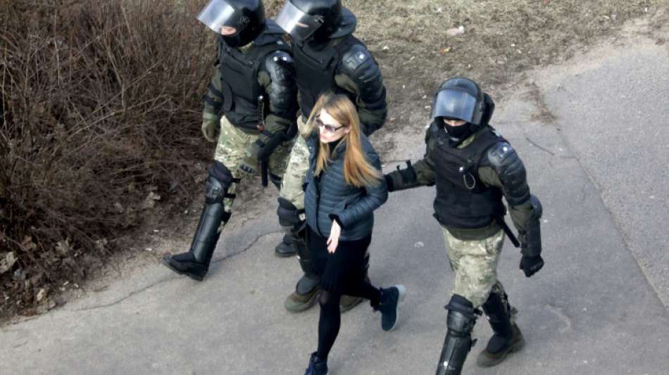 Mehr als hundert Festnahmen bei Protesten gegen Pr&auml;sident Lukaschenko in Belarus