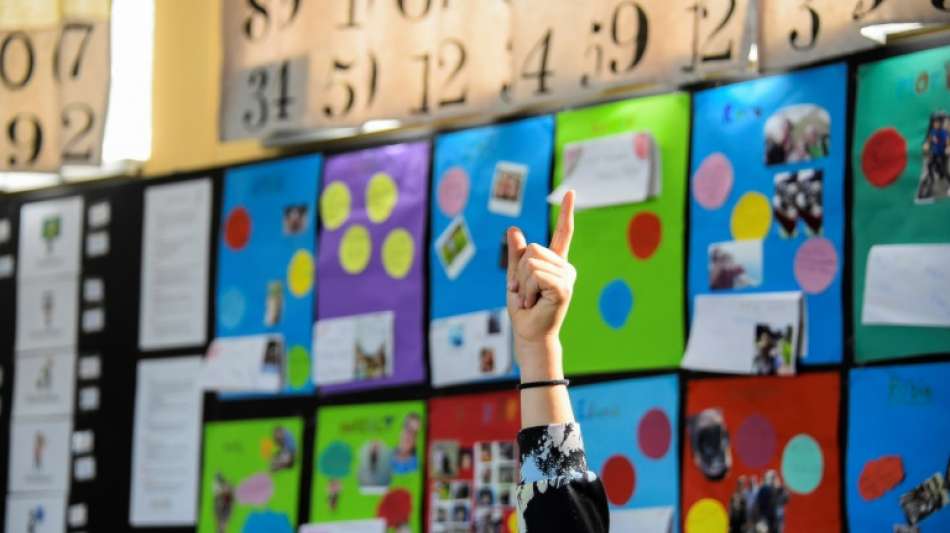 Lauterbach h&auml;lt Maskenpflicht an Schulen im Winter f&uuml;r n&ouml;tig